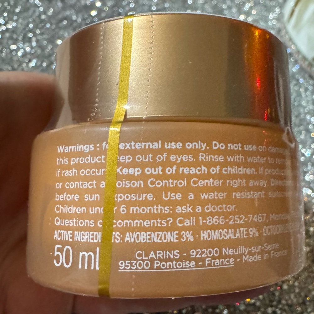 Clarins Firming Day Cream - Picture 5 of 15